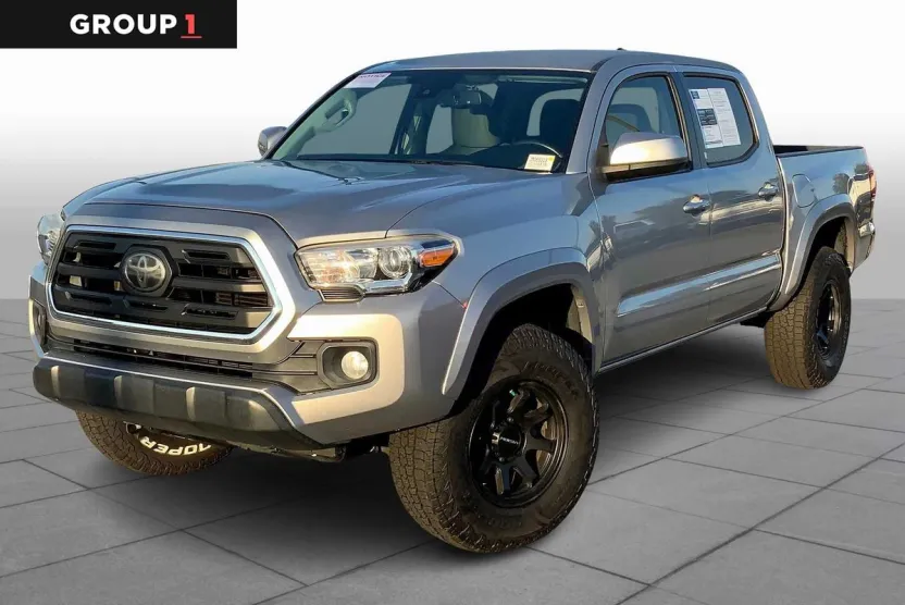 2018 Toyota Tacoma SR5 photo 1