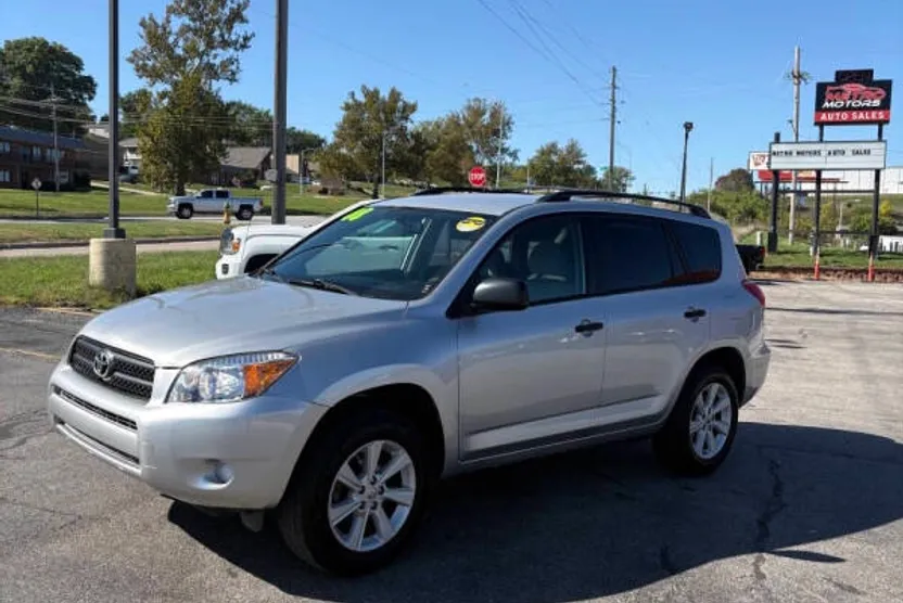2008 Toyota RAV4 Base photo 1