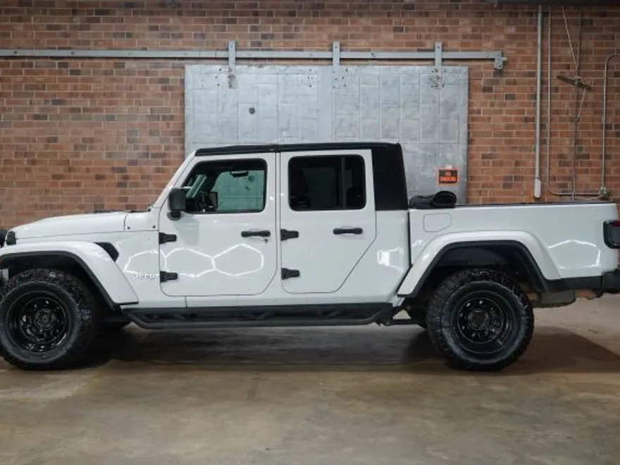 2020 Jeep Gladiator Overland photo 1