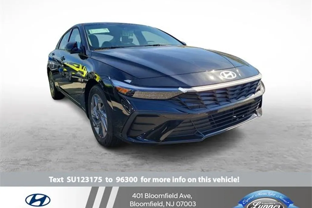 2025 Hyundai Elantra Hybrid Blue photo 1