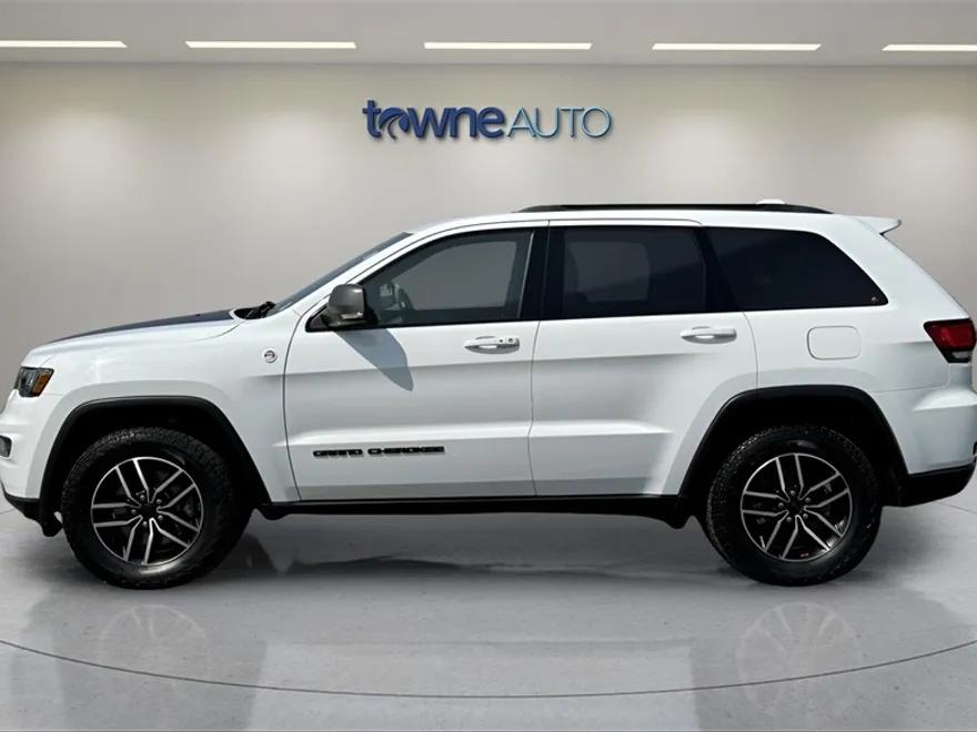 2021 Jeep Grand Cherokee Trailhawk photo 1