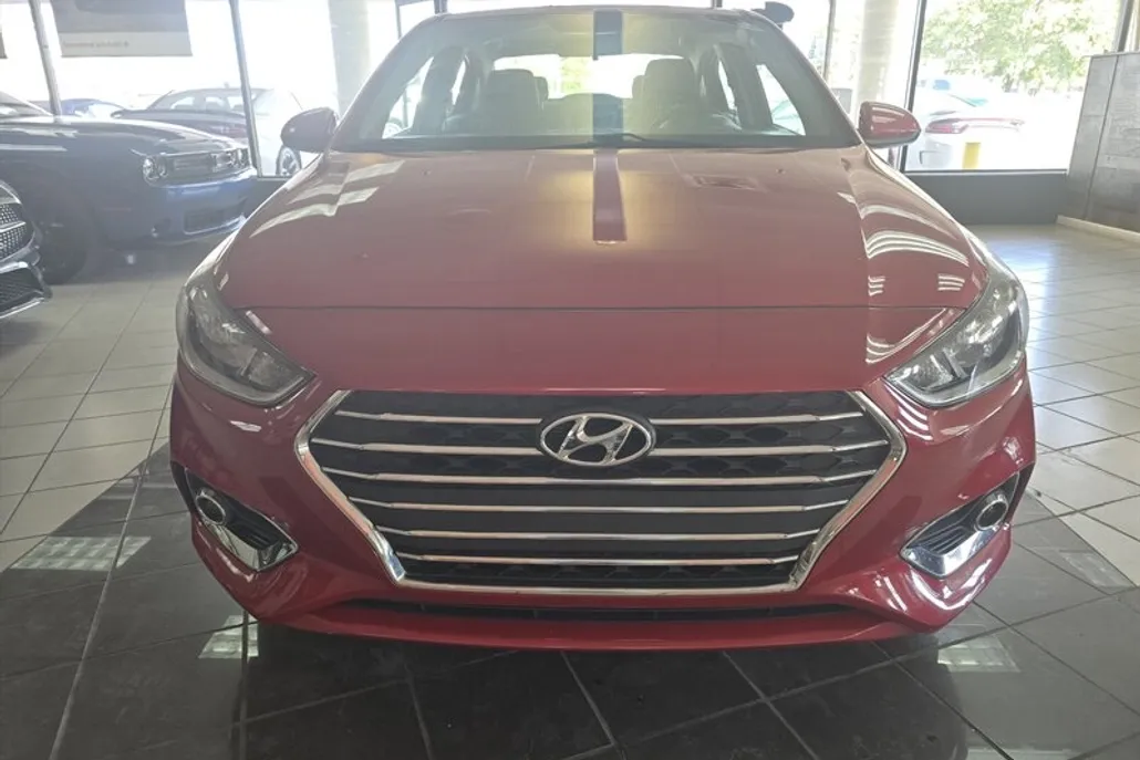 2021 Hyundai Accent SEL photo 1