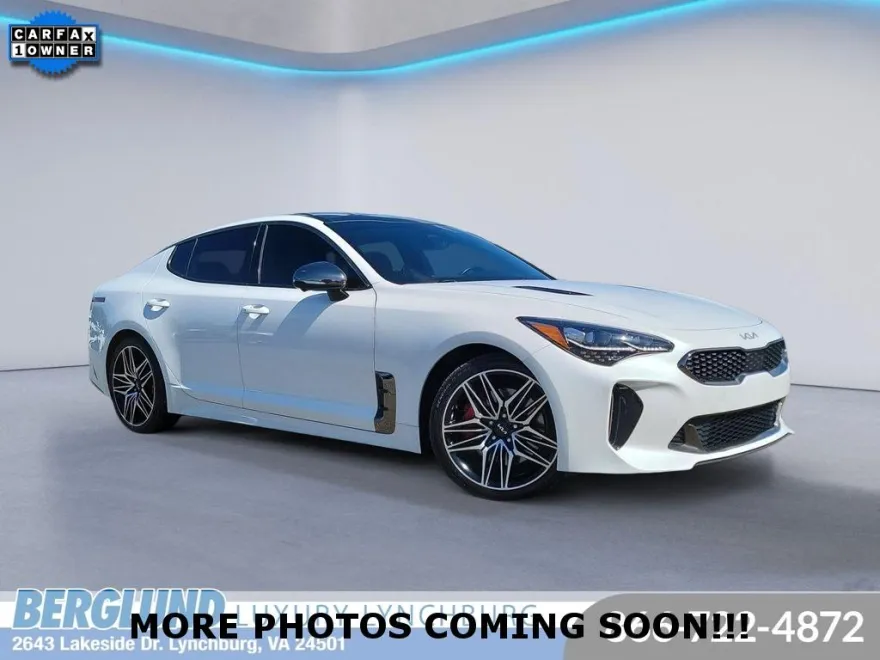 2022 Kia Stinger GT2 photo 1