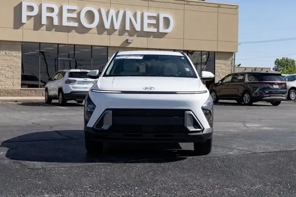 2024 Hyundai Kona SEL photo 1