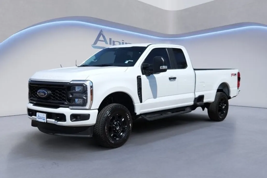 2024 Ford F-250 photo 1