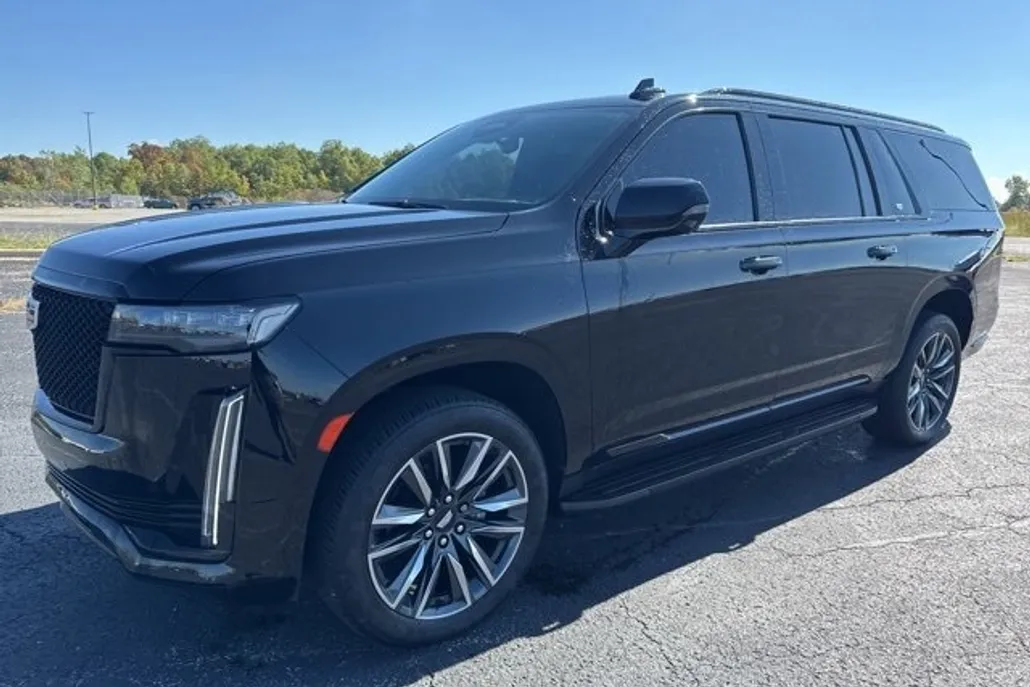 2021 Cadillac Escalade ESV Sport photo 1