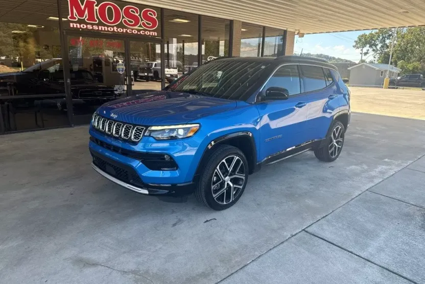2024 Jeep Compass Limited photo 1