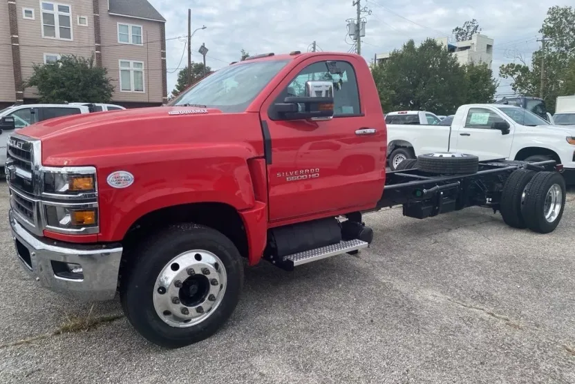 2024 Chevrolet Silverado 6500HD Work Truck photo 1