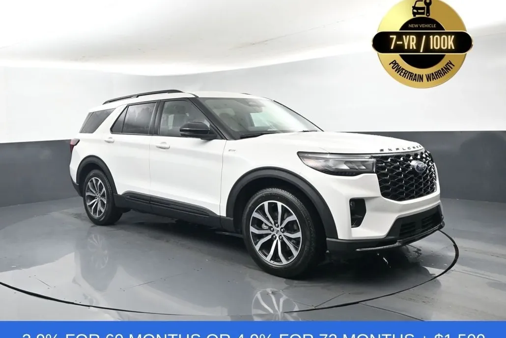 2025 Ford Explorer ST-Line photo 1