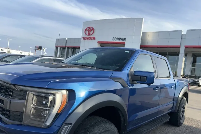 2022 Ford F-150 Raptor photo 1