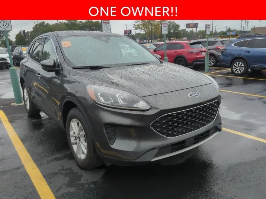 2020 Ford Escape SE photo 1
