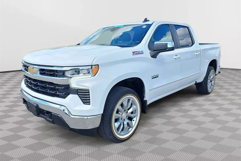 2023 Chevrolet Silverado 1500 LT photo 1