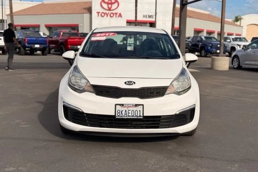 2017 Kia Rio LX photo 1
