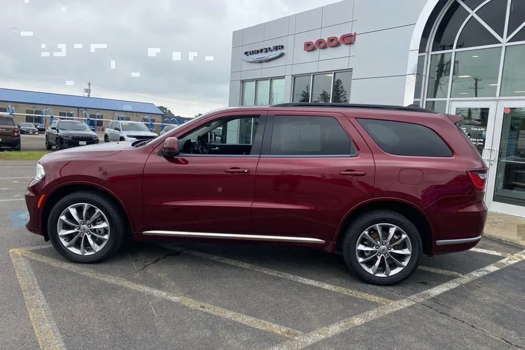 2022 Dodge Durango SXT photo 1