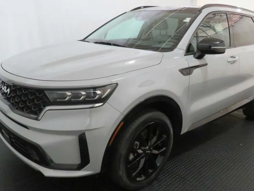 2023 Kia Sorento SX photo 1