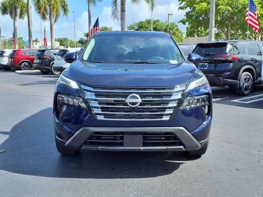 2026 Nissan Rogue SV photo 1