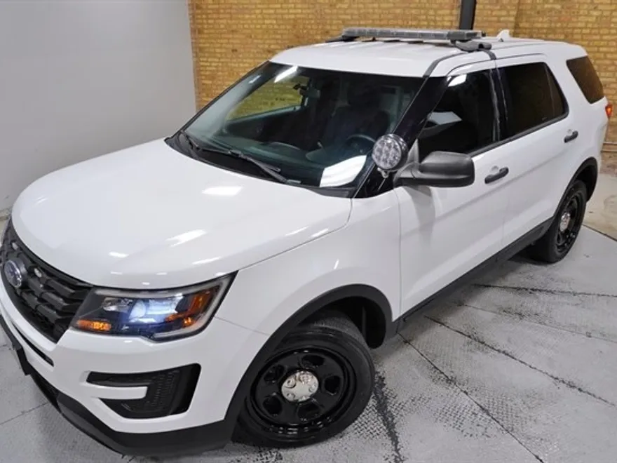 2017 Ford Explorer photo 1