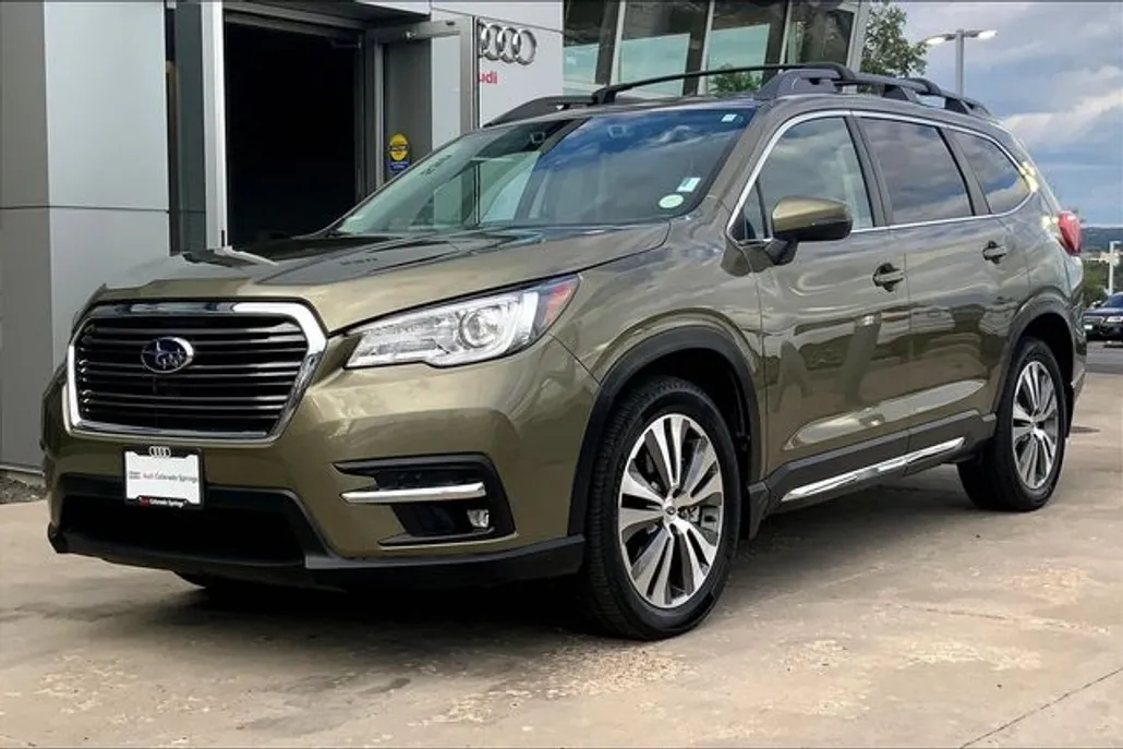 2022 Subaru Ascent Limited photo 1