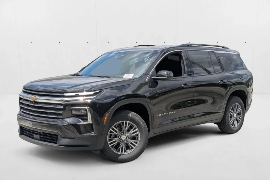2025 Chevrolet Traverse photo 1