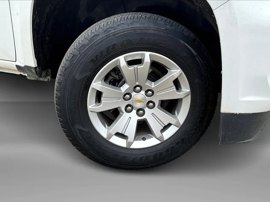 2022 Chevrolet Colorado LT photo 1