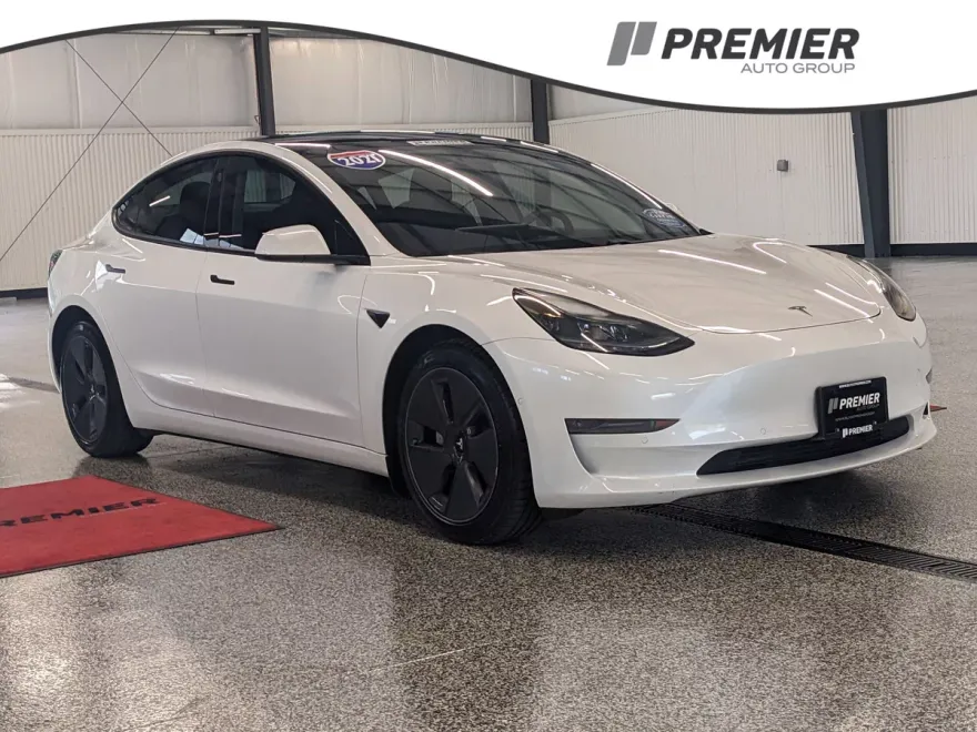 2021 Tesla Model 3 Long Range photo 1