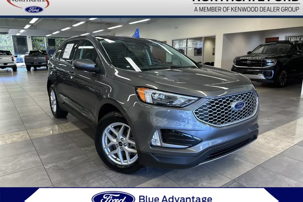 2023 Ford Edge SEL photo 1