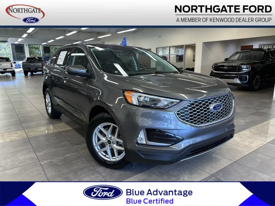 2023 Ford Edge SEL photo 1