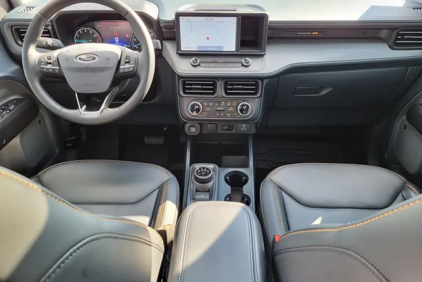 2024 Ford Maverick Lariat Tremor photo 1