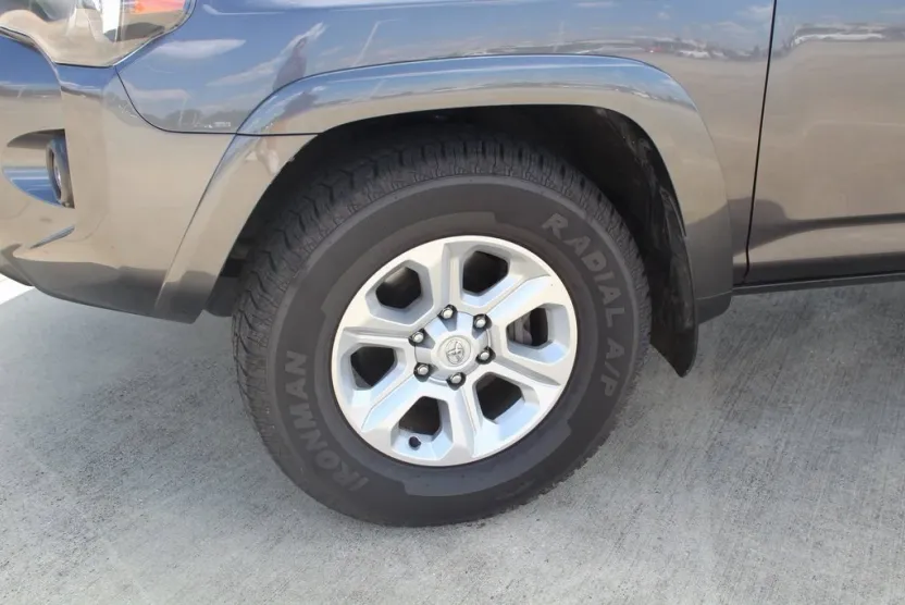 2023 Toyota 4Runner SR5 photo 1