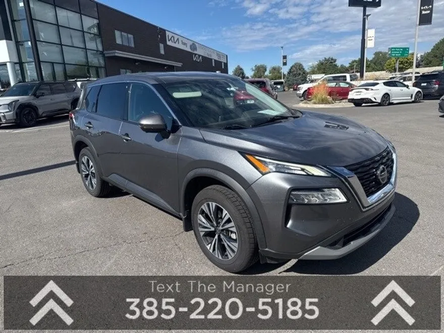 2021 Nissan Rogue SV photo 1