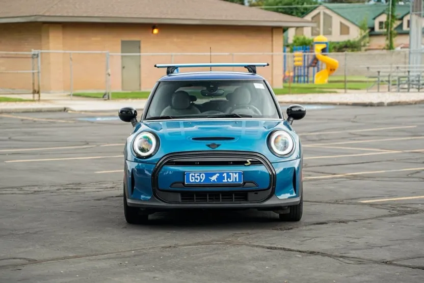 2022 Mini Cooper SE Hardtop 2 Door photo 1