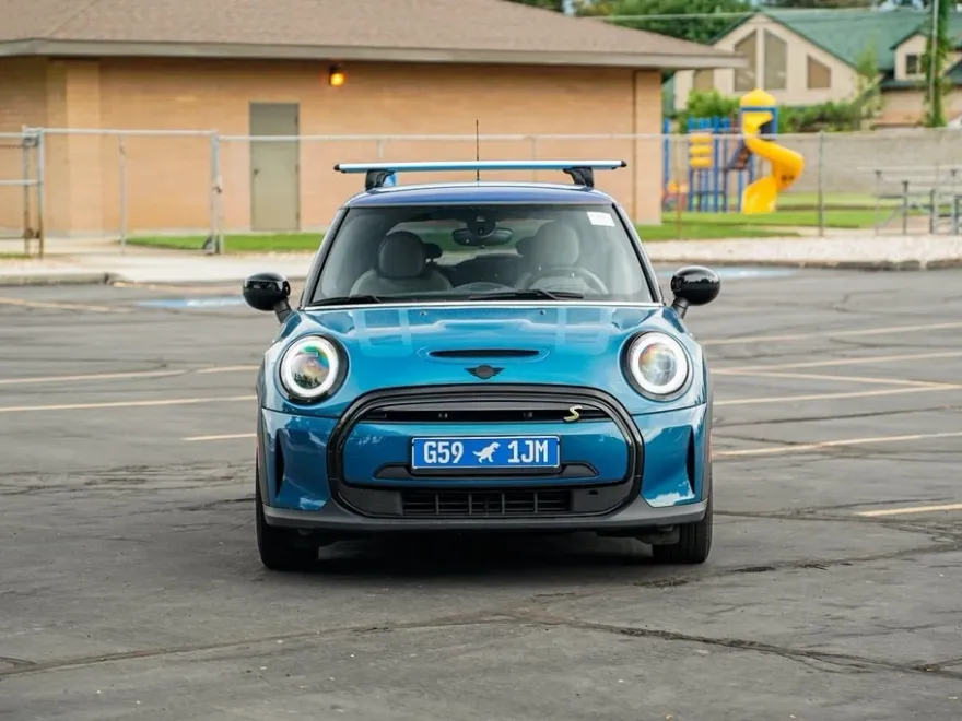 2022 Mini Cooper SE Hardtop 2 Door photo 1