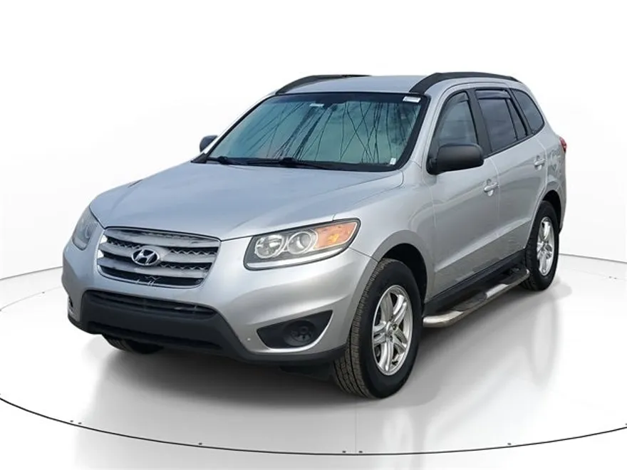 2012 Hyundai Santa Fe GLS photo 1