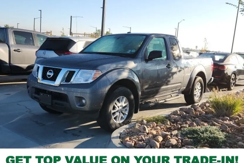 2017 Nissan Frontier SV photo 1