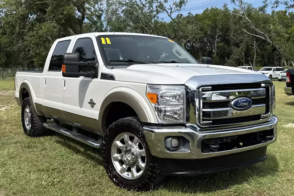 2011 Ford F-250 Lariat photo 1