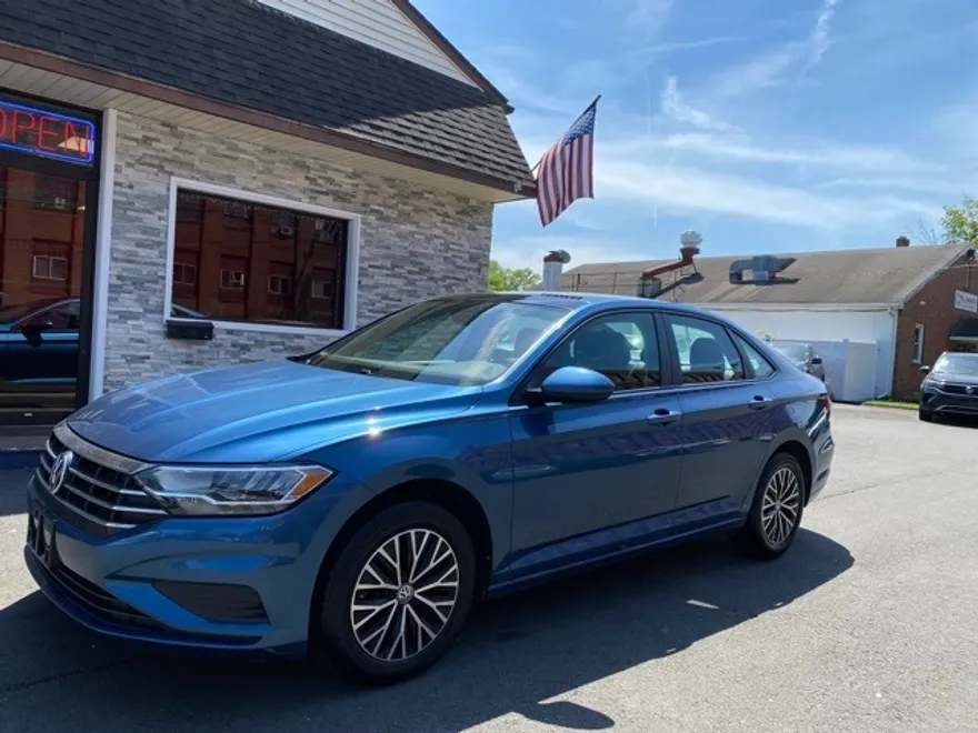 2020 Volkswagen Jetta SEL photo 1