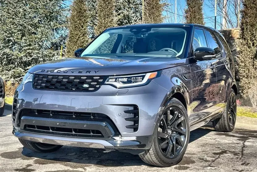 2025 Land Rover Discovery SE photo 1