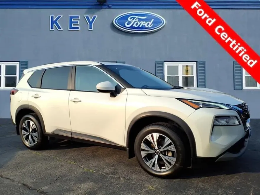 2023 Nissan Rogue SV photo 1