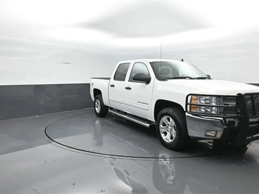 2012 Chevrolet Silverado 1500 LT photo 1