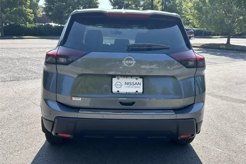 2025 Nissan Rogue SV photo 1
