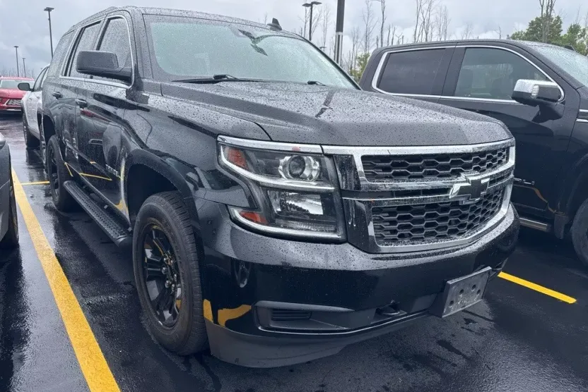 2019 Chevrolet Tahoe LS photo 1