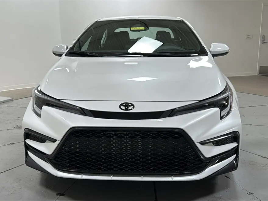 2026 Toyota Corolla SE photo 1
