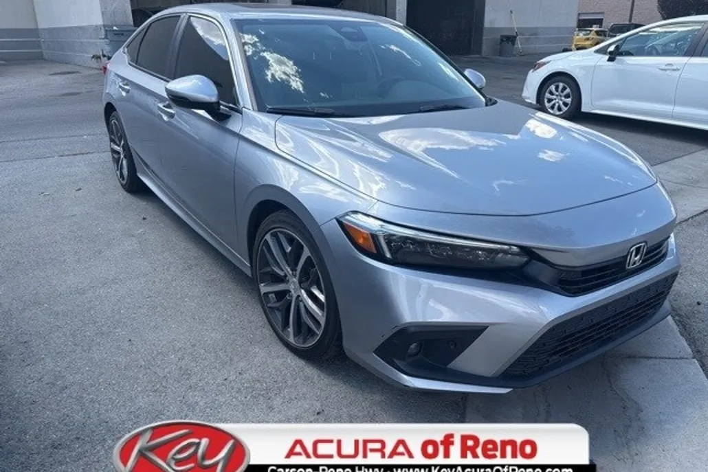 2022 Honda Civic Touring photo 1