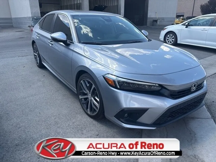 2022 Honda Civic Touring photo 1