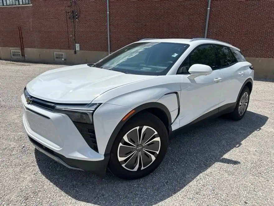 2025 Chevrolet Blazer EV photo 1