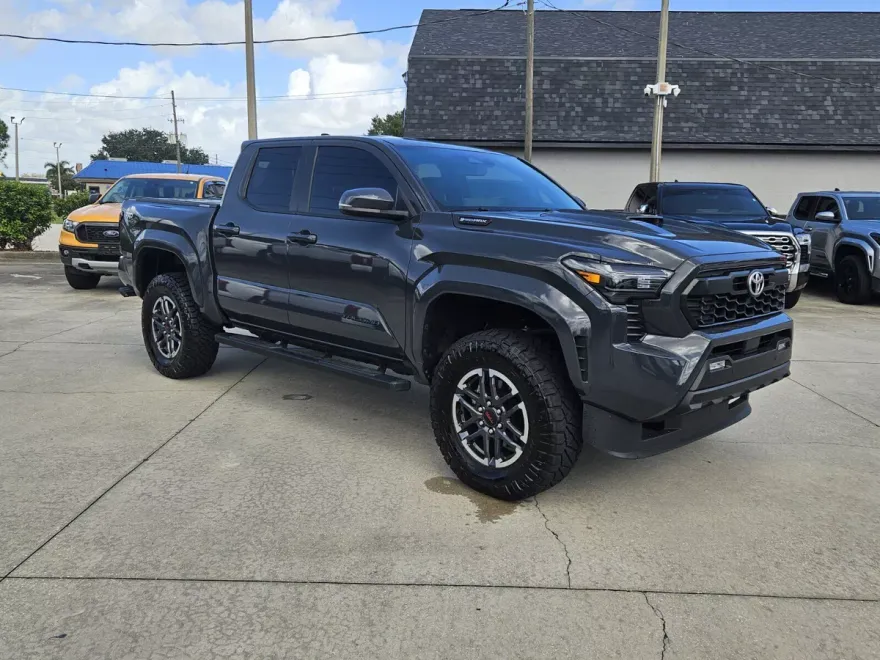 2024 Toyota Tacoma TRD Sport photo 1