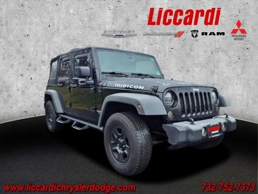 2015 Jeep Wrangler Unlimited Rubicon photo 1