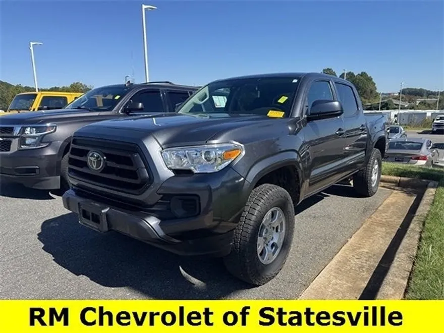 2021 Toyota Tacoma SR V6 photo 1