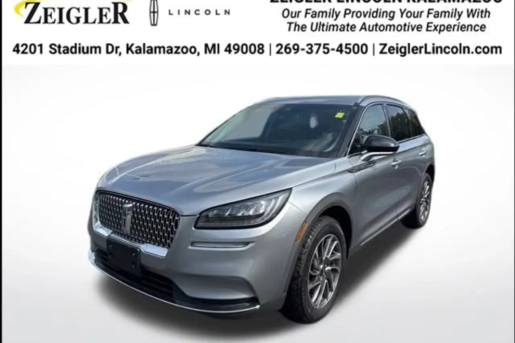 2022 Lincoln Corsair Standard photo 1