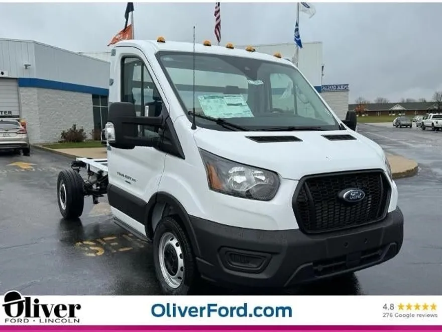 2024 Ford Transit Cutaway photo 1
